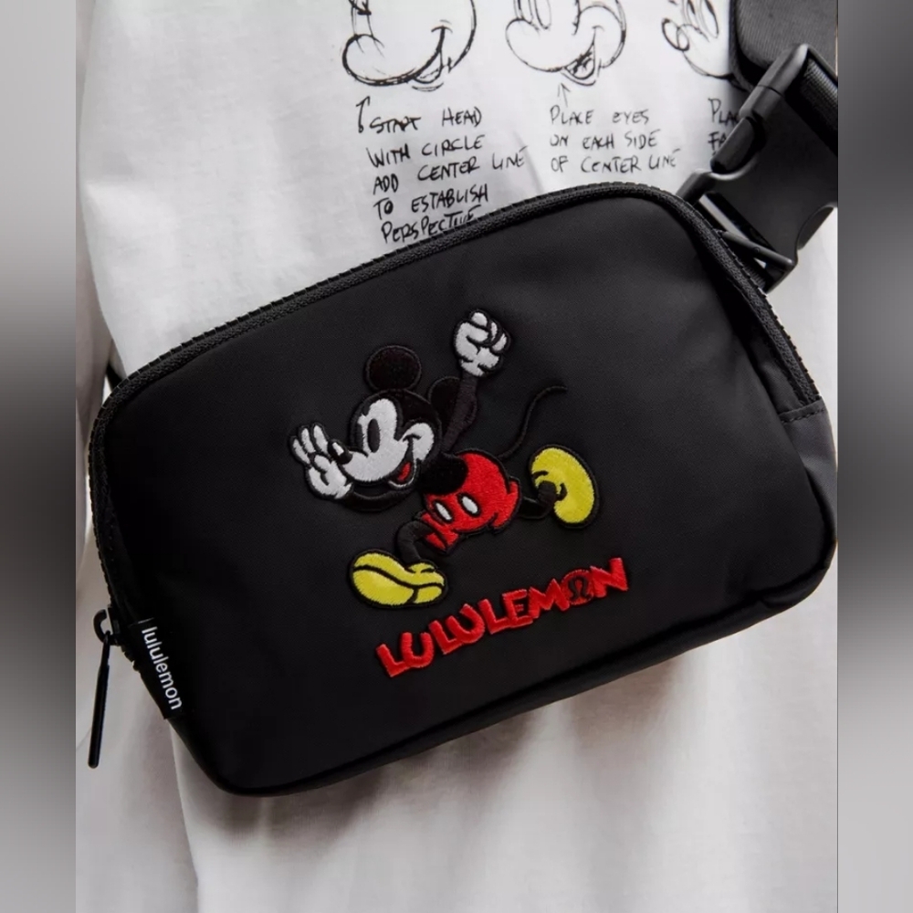 NWT Disney x lululemonEverywhere Belt Bag 1L Mickey in Motion Graphic SOLD OUT
